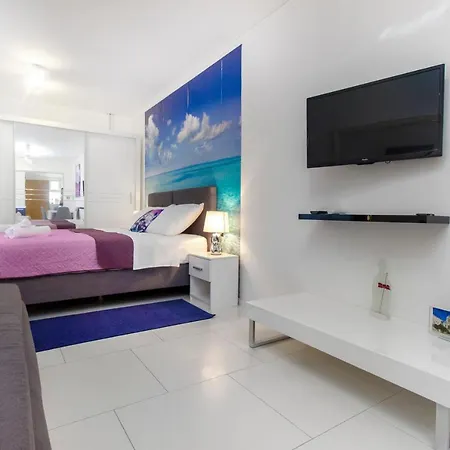 Seaside, Free Parking