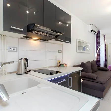 Apartment Seaside Sibenik